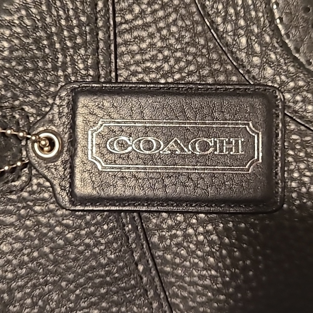 Coach Julia Pebbled Leather OpArt Perry Black Purse/Totek - Picture 2 of 9